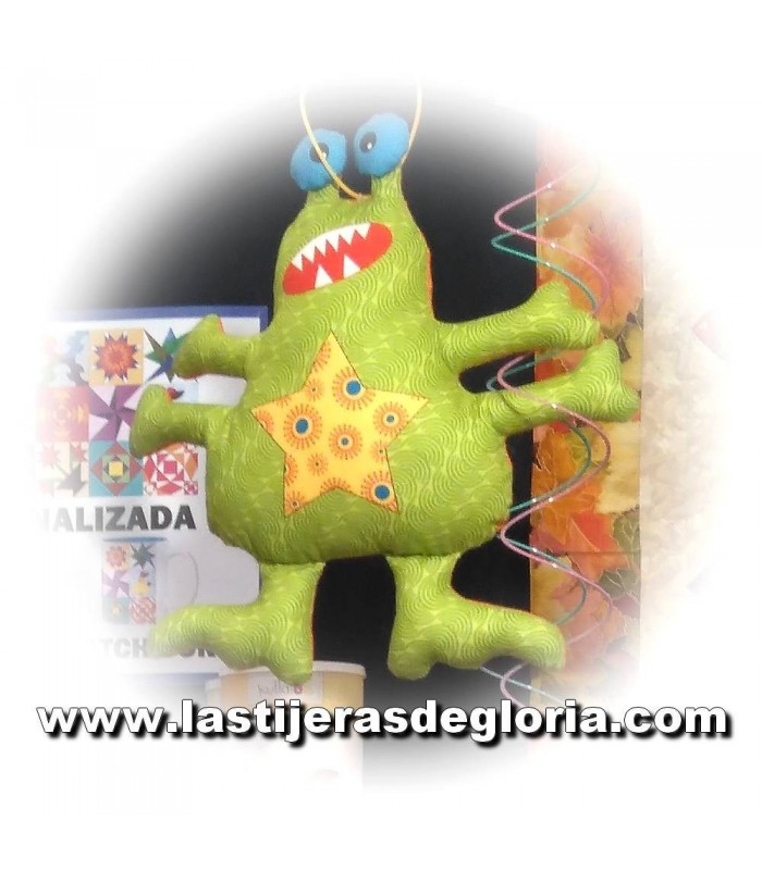 Paneles Panel 90 cm. muñecos monstruos Mod Monsters Sew & Go de Quilting Treasures