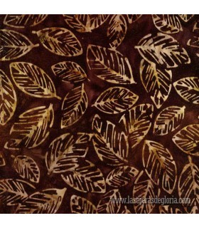 Tela Batik hojas de Secuoya marron Autumn Skies de Robert Kaufman